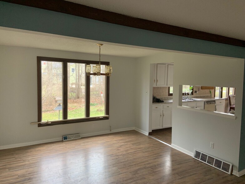 Building Photo - 70 Twilight Ln