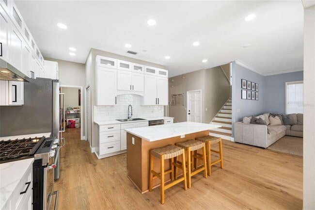 Building Photo - 2808 Southpointe Ln