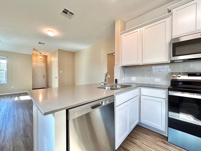 Building Photo - Move-In Ready 3-Bed, 2-Bath Home in Jarell