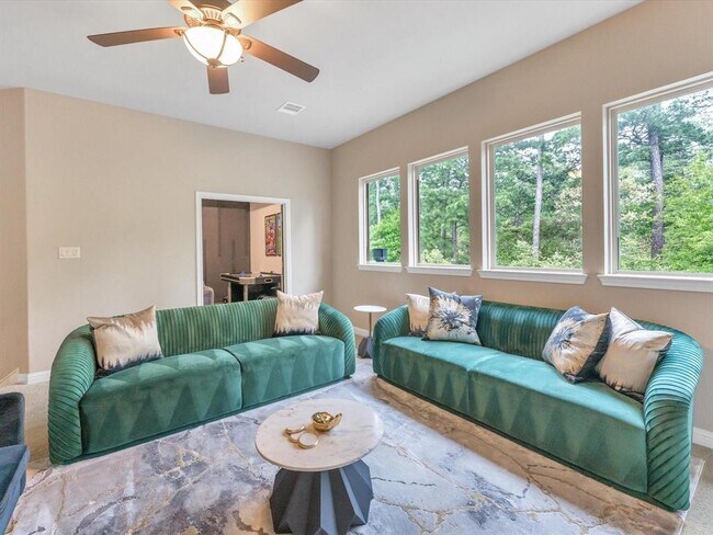 Building Photo - 34106 Mill Creek Way