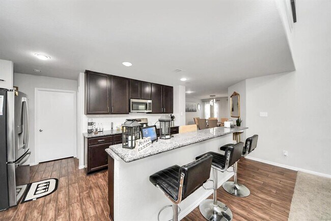 Building Photo - 2643 Ridgeback Dr