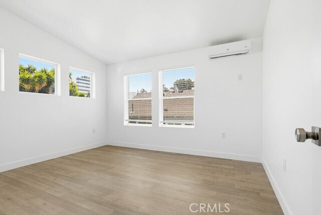 Building Photo - 1017 Riverine Ave