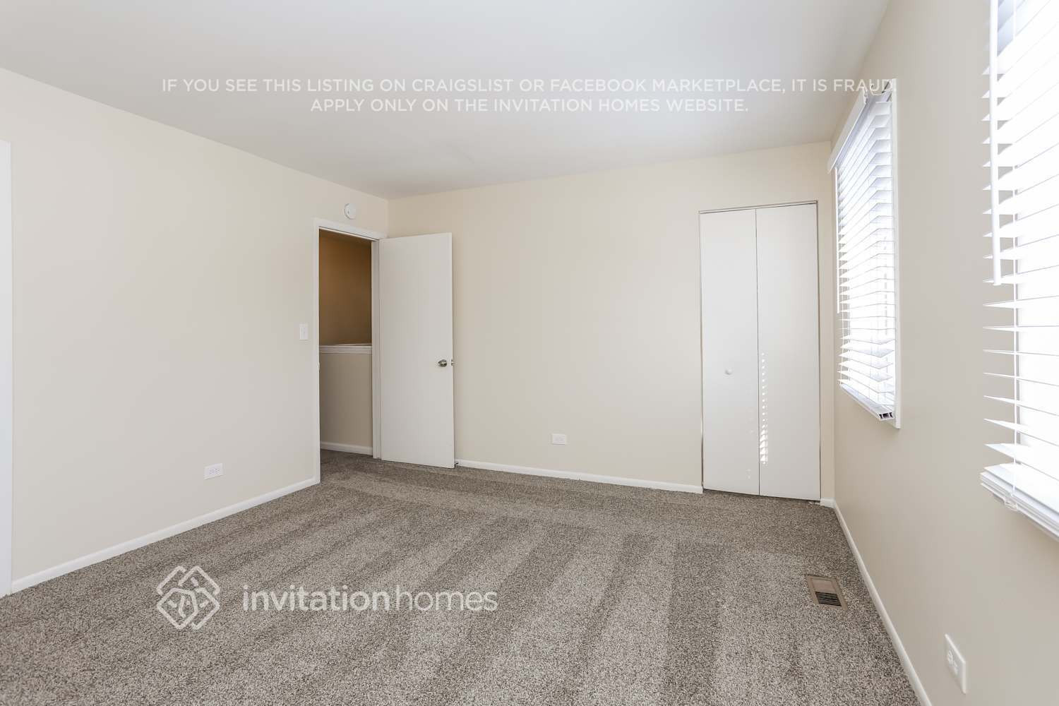 Building Photo - 2S526 Cynthia Dr
