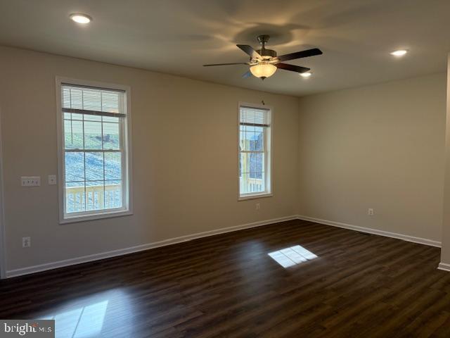 Building Photo - 1370 Elm St