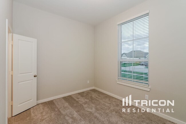 Building Photo - 2423 Cohorn Trl