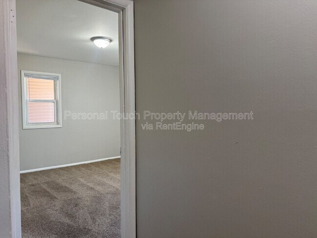 Building Photo - 1824 14th St S