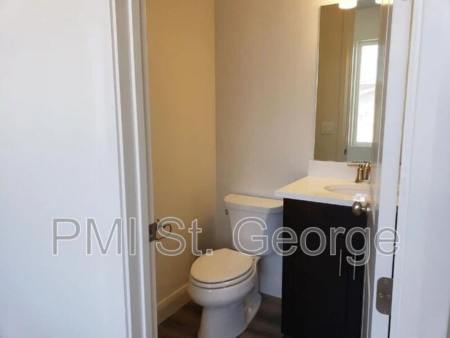 Building Photo - 3226 E 2930 S