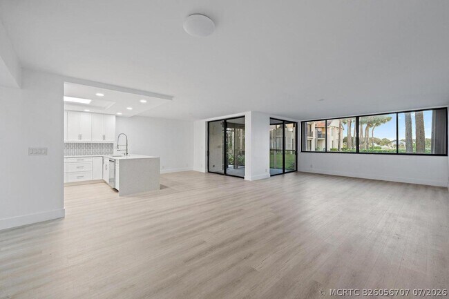 Building Photo - 10459 SE Terrapin Pl