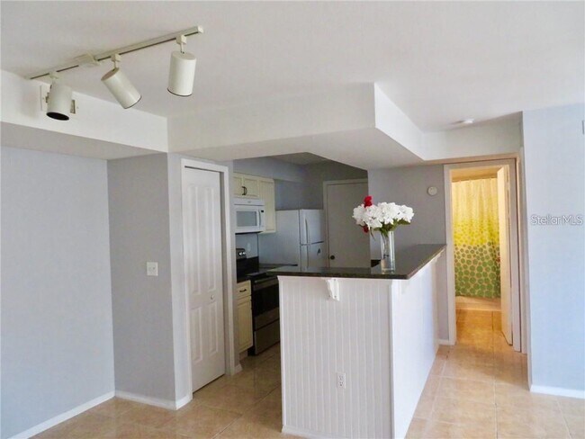 Building Photo - 3016 Parkway Blvd