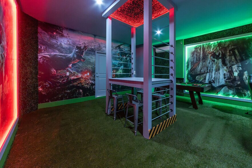 Building Photo - 15871 Cape Coral Lp