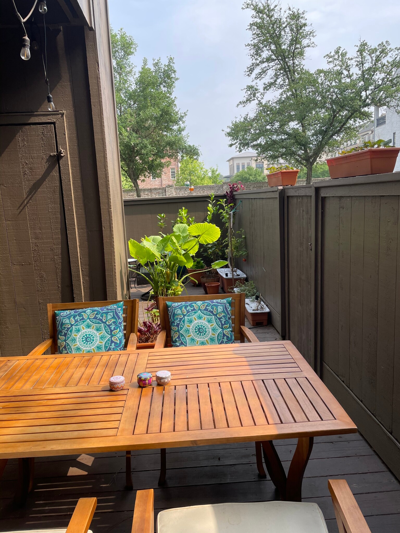 Patio 2 - 107 Litchfield Ln