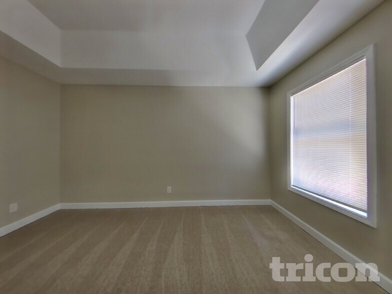 Building Photo - 4609 Insdale Ln NW