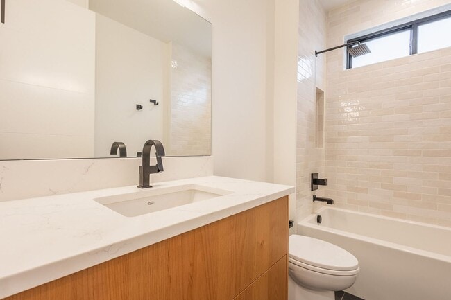 Building Photo - Brand New Townhouse in Luxury Neighborhood