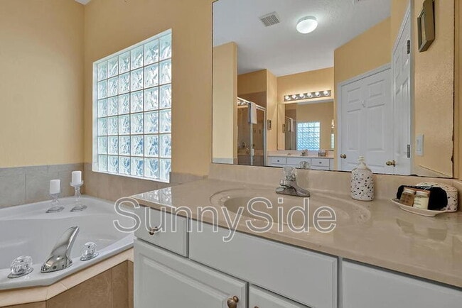 Building Photo - 11326 Cypress Trail Dr