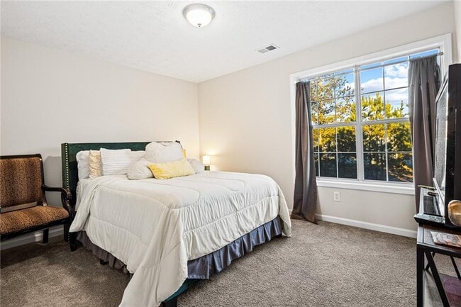 Building Photo - 2034 Locksley Terrace