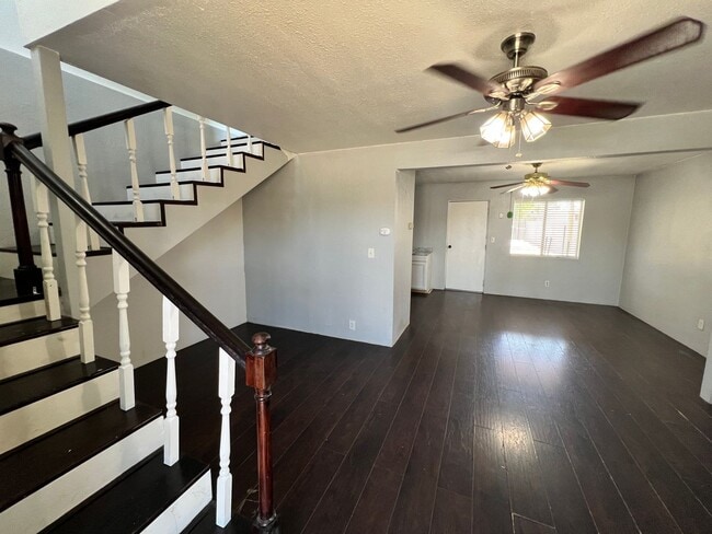 Building Photo - 2 Story, 2 Bedrooms, 2 Bath home with larg...