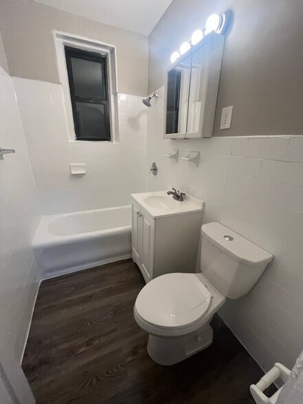 Building Photo - 157 S Harrison St