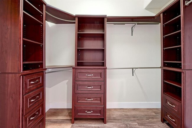 Building Photo - 231 Lakay Pl