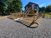 Building Photo - 250 Lenni Rd