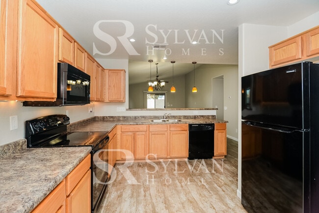 Building Photo - The Lifestyle You Deserve.