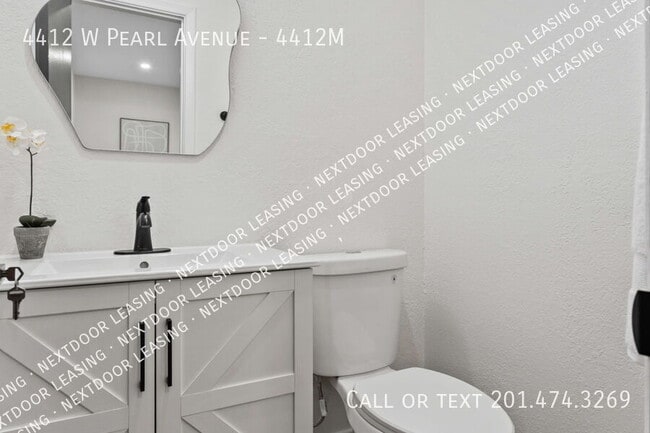 Building Photo - 4412 W Pearl Ave
