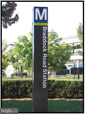 Building Photo - 545 E Braddock Rd