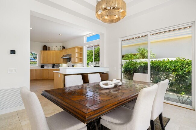 Building Photo - 79695 Mandarina