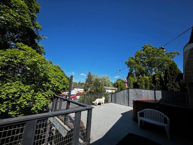 Building Photo - Home in CDA