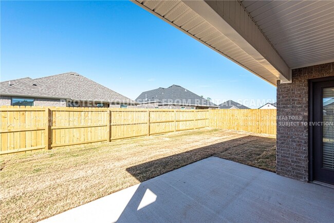 Building Photo - 410 Coconut Ln