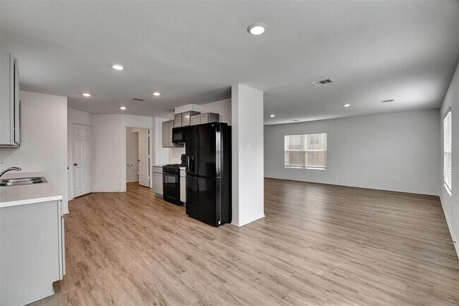 Building Photo - 1518 Carmona Ct