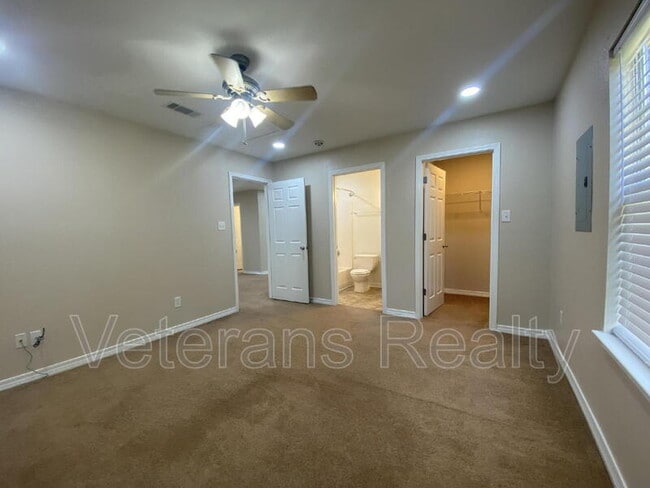 Building Photo - 18 Grand Lido