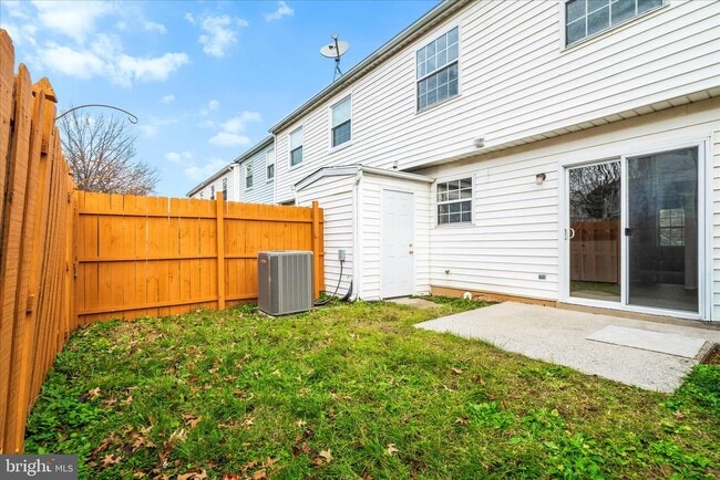 Building Photo - 5842 Holly Hock Pl