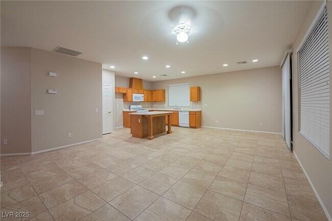 Building Photo - 1022 Pecos River Ave