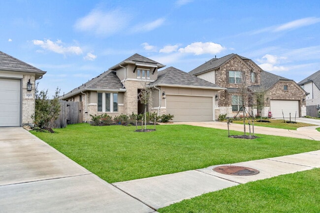 Building Photo - Energy efficient home built in 2024 - 4 bedrooms & an open-concept floor plan, tucked away on a c...