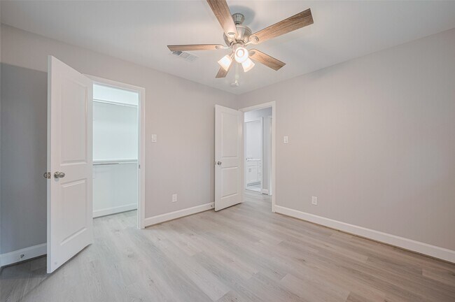 Building Photo - 8314 Burning Hills Dr