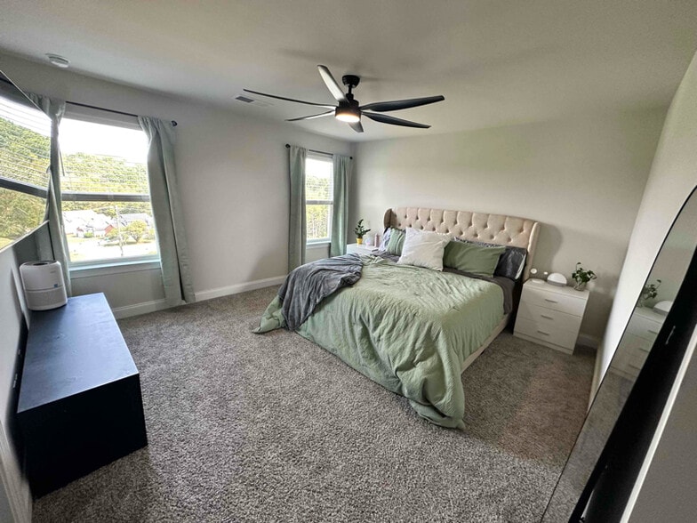 Building Photo - 4652 Ridge Bend Dr