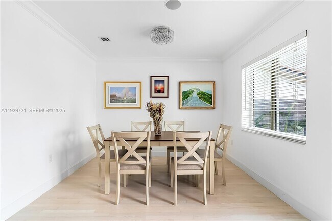 Building Photo - 2085 Ixora Rd