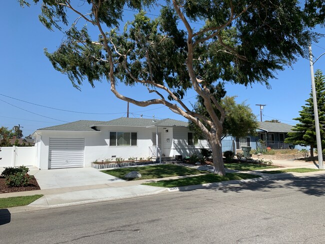 Quiet-Safe-Owner homes neighborhood - 2047 Kathy Way