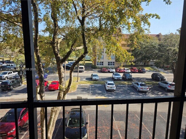 Building Photo - 3771 Environ Blvd