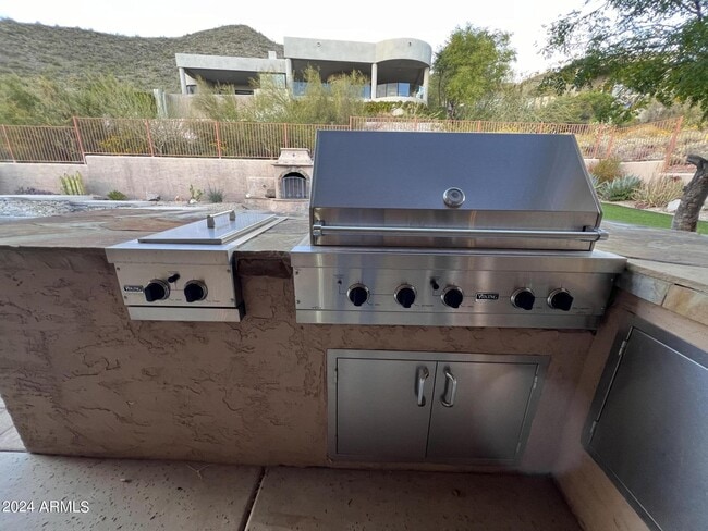 Building Photo - 11467 E Sweetwater Ave