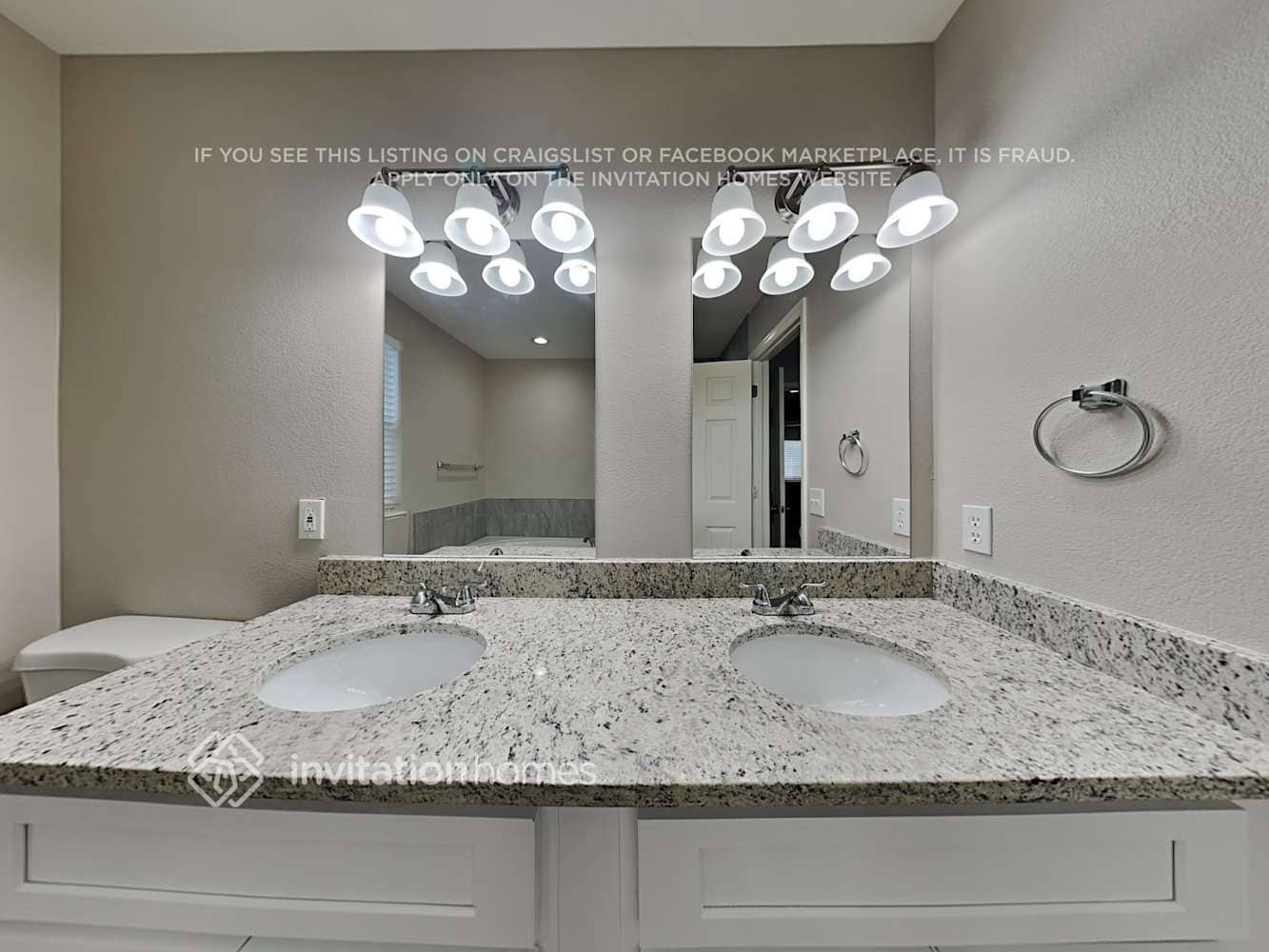 Building Photo - 1828 Silver Meadow Cir