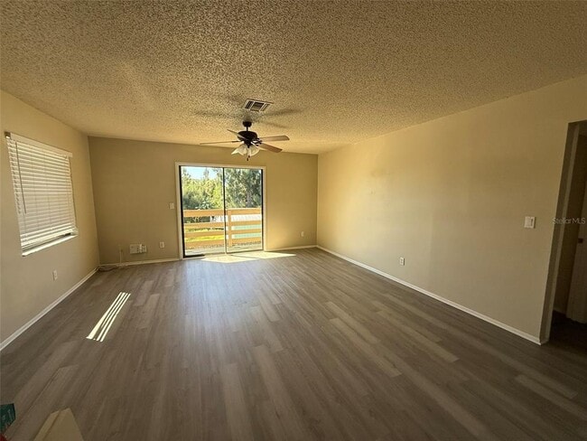 Building Photo - 177 W Cowles St