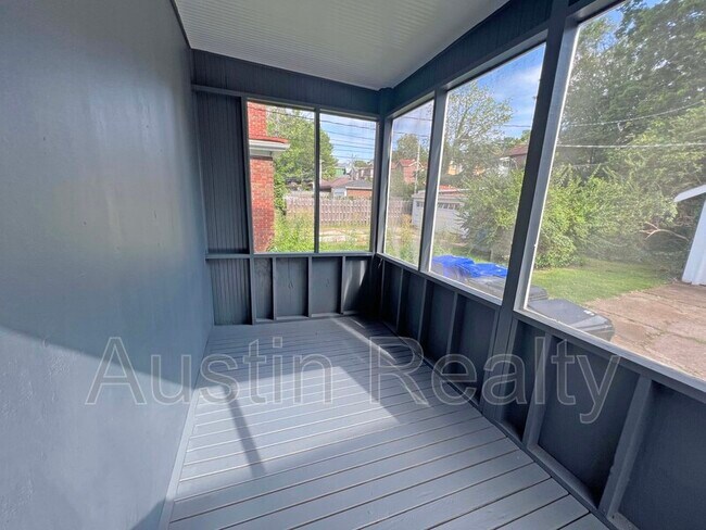 Building Photo - 7316 Lindell Blvd