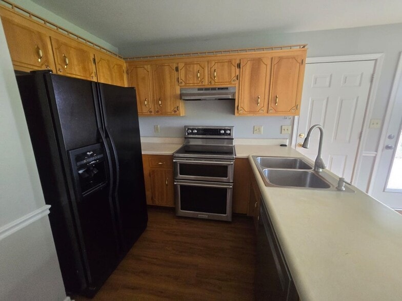 Building Photo - 1225 Cobblestone Ln