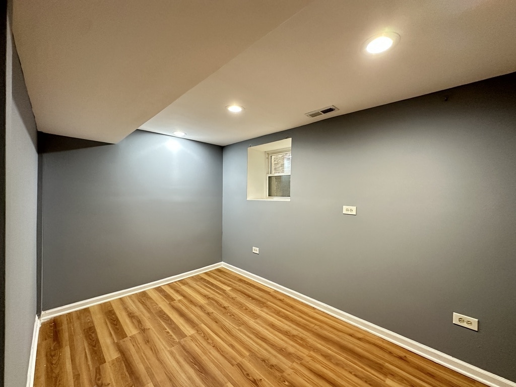 Building Photo - 2317 N Keeler Ave