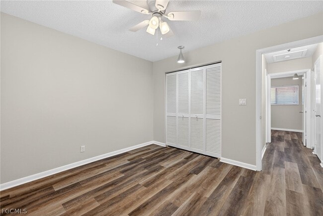 Building Photo - 3271 Royal Canadian Trace