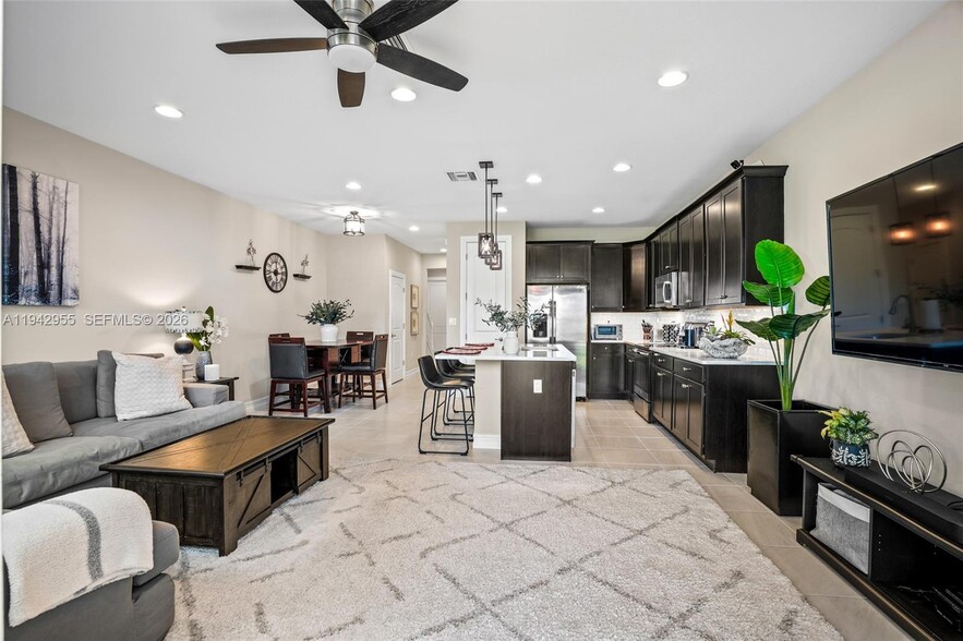 Building Photo - 10103 Akenside Dr