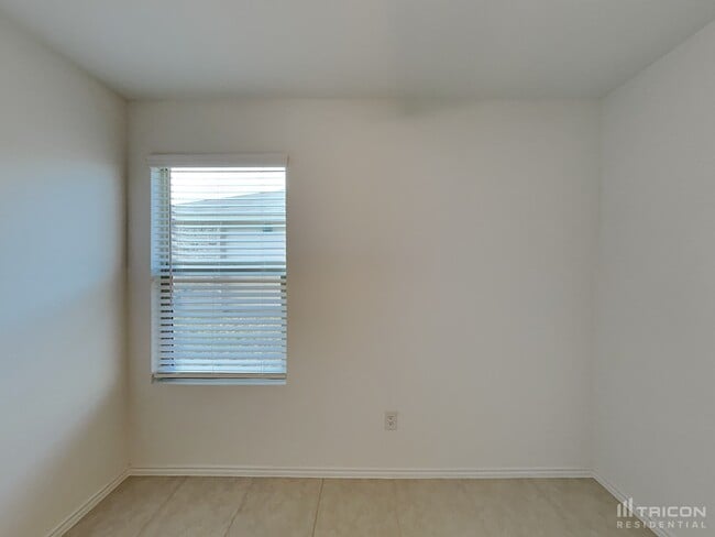 Building Photo - 6328 Bristolwood Dr