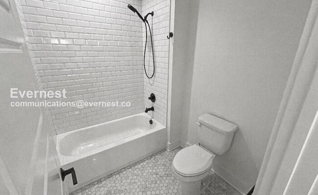 Building Photo - 113 Creighton Ave