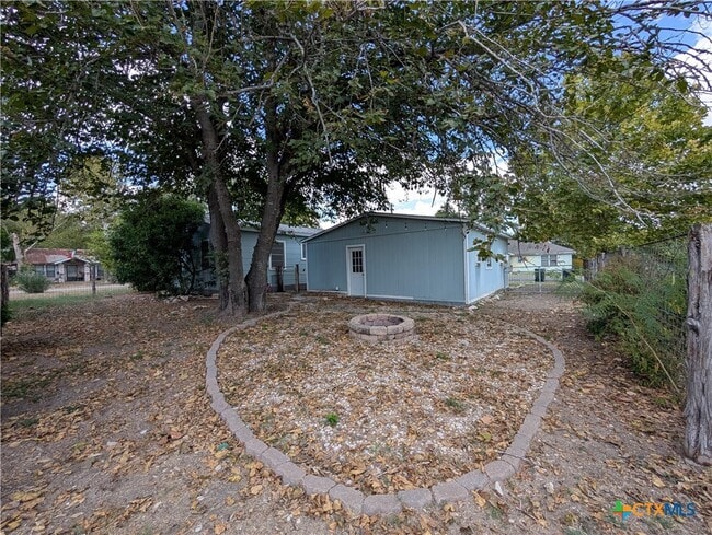Building Photo - 890 Josephine St